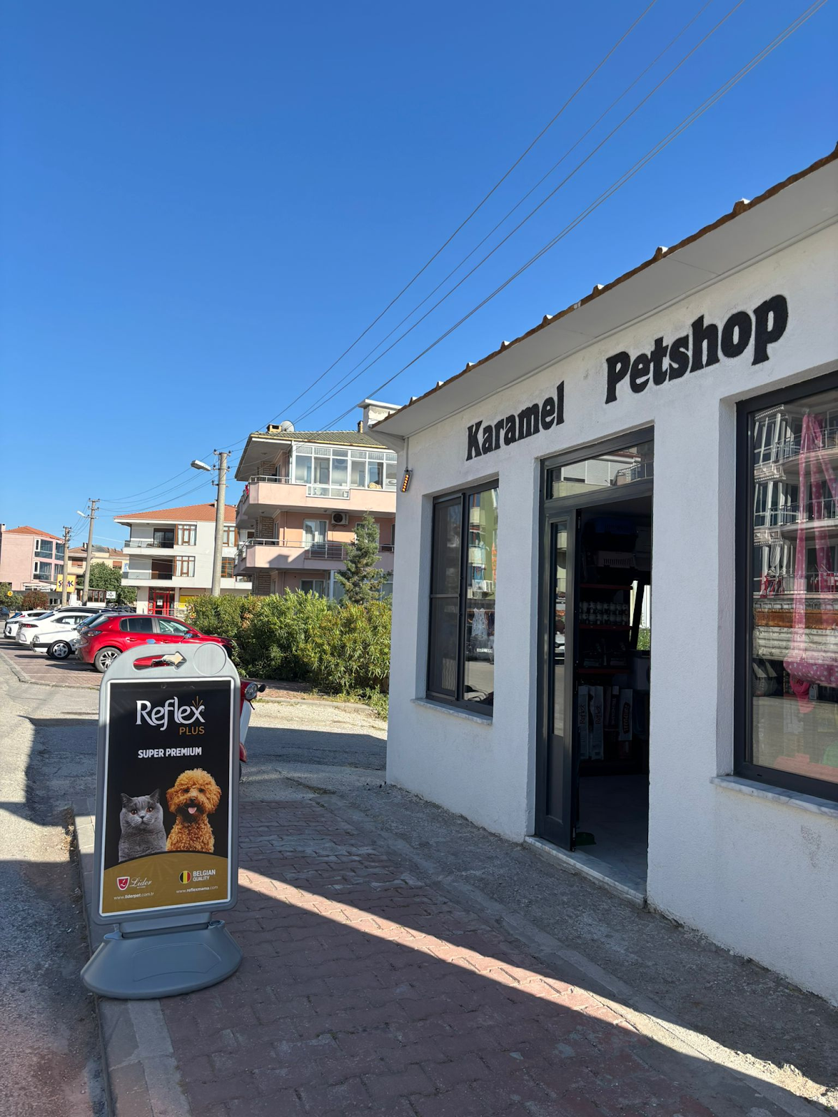 Ayvalık Karamel Petshop